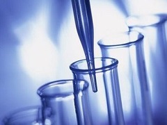 患者使用瑞格菲尼治疗疾病可能出现哪些副作用？